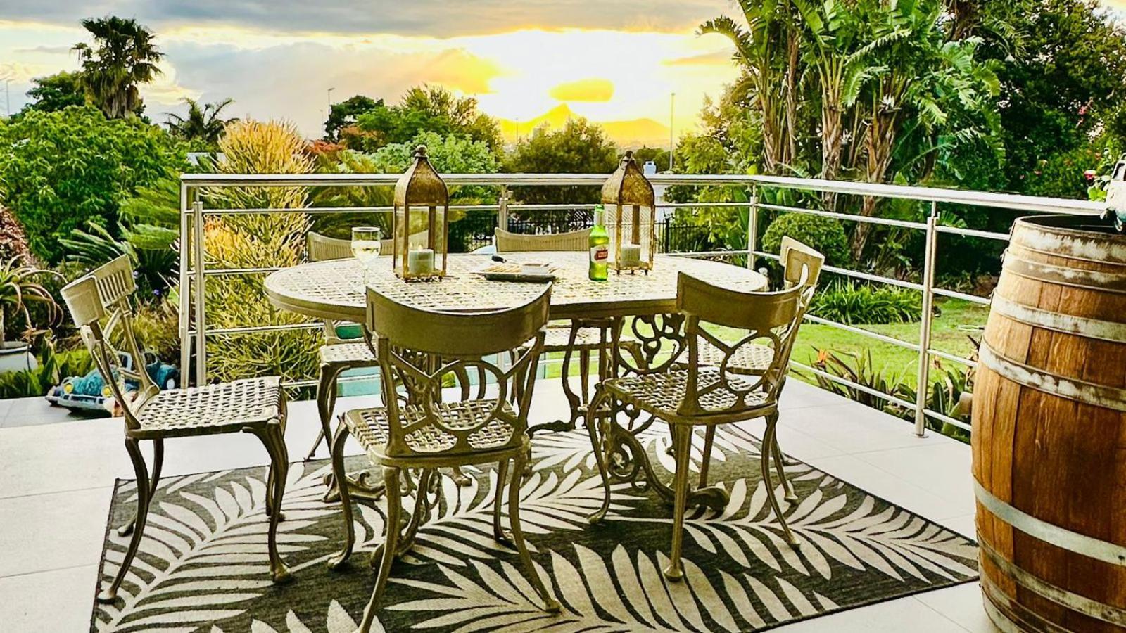 Holiday home Bonita Vista Plattekloof Cape Town